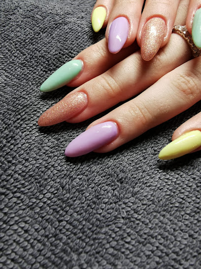 Nails & More | Kauneuskeskus i Pirkkala