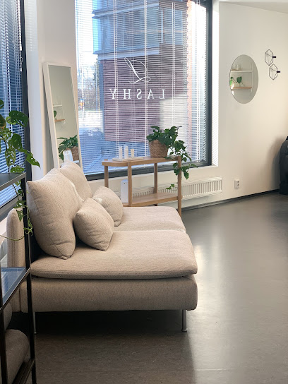 Lashy | Kauneuskeskus i Helsinki