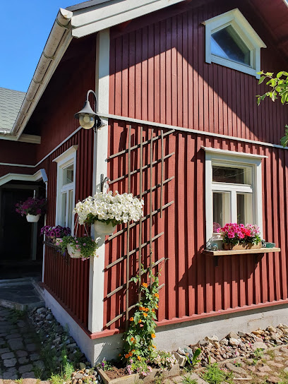 Tartzin Lihastakomo | Hieroja i Kotka