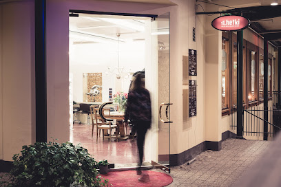 11. Hetki | Kampaamo i Turku