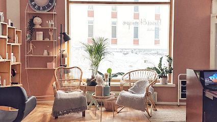 Pinni & Kampa | Kampaamo i Helsinki