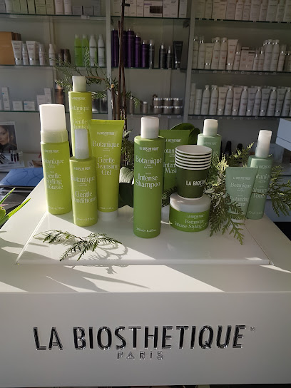 Le Salon | Kauneuskeskus i Espoo