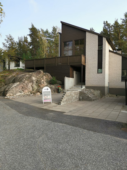 Kauneushoitola Kultaiset Kasvot | Kauneuskeskus i Raisio