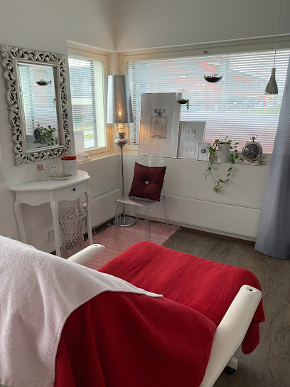 Petite Cabinette | Kauneuskeskus i Tampere