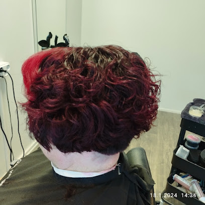 Studio HairHolic | Kampaamo i Vihti Studio HairHolic | Kampaamo i Vihti