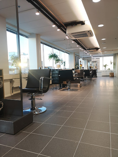 Place Diva | Kampaamo i Oulu
