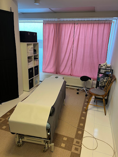 Neea Huhtala | Hieroja i Pori