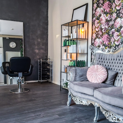 Taika Makeup & Hair | Kampaamo i Vantaa