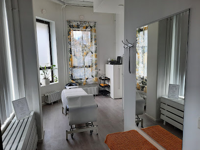 Kati Uschanov | Hieroja i Hämeenlinna