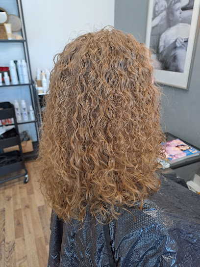 Parturi Helena Katriina | Kampaamo i Helsinki