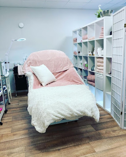Kauneushoitola Essential | Kauneuskeskus i Turku