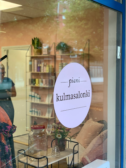 Pieni KulmaSalonki | Kauneuskeskus i Espoo Pieni KulmaSalonki | Kauneuskeskus i Espoo