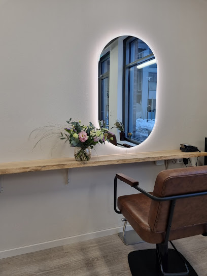 Adea | Kampaamo i Helsinki