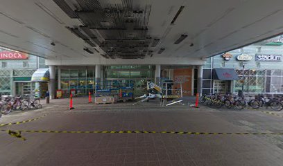 Oksana Pasternak | Hieroja i Salo