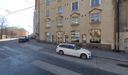 Pinkki Paplari | Kampaamo i Helsinki