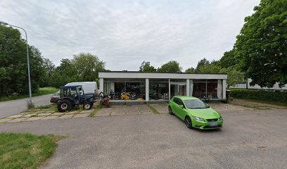 Studio Fe-Male | Kampaamo i Hanko