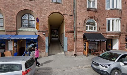 Anniina Saarinen | Kampaamo i Helsinki